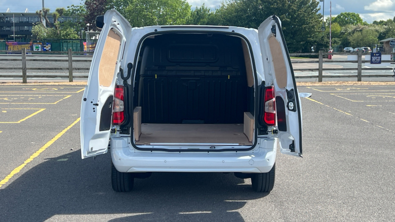 Peugeot Partner Standard Diesel 1.5 BlueHDi 100 Asphalt Van